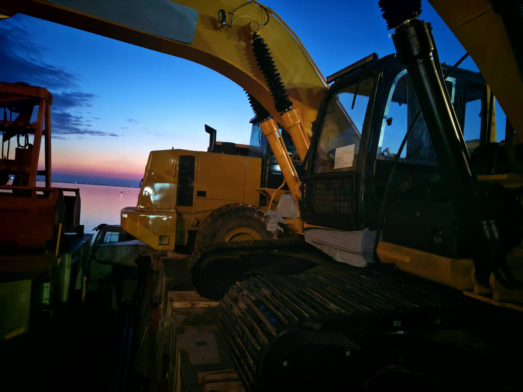 现场直击：高效装载获客户盛赞